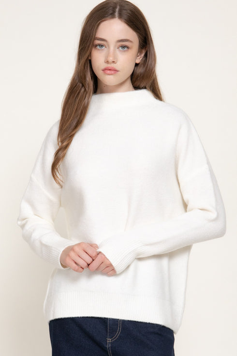 COZY FUNNEL NECK SWEATER