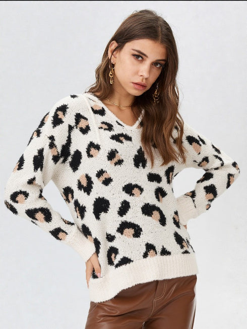 SOFT LEOPARD HOODED SWEATER