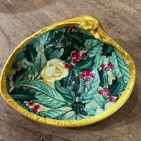 OYSTER & CLAM DECORATIVE SHELLS