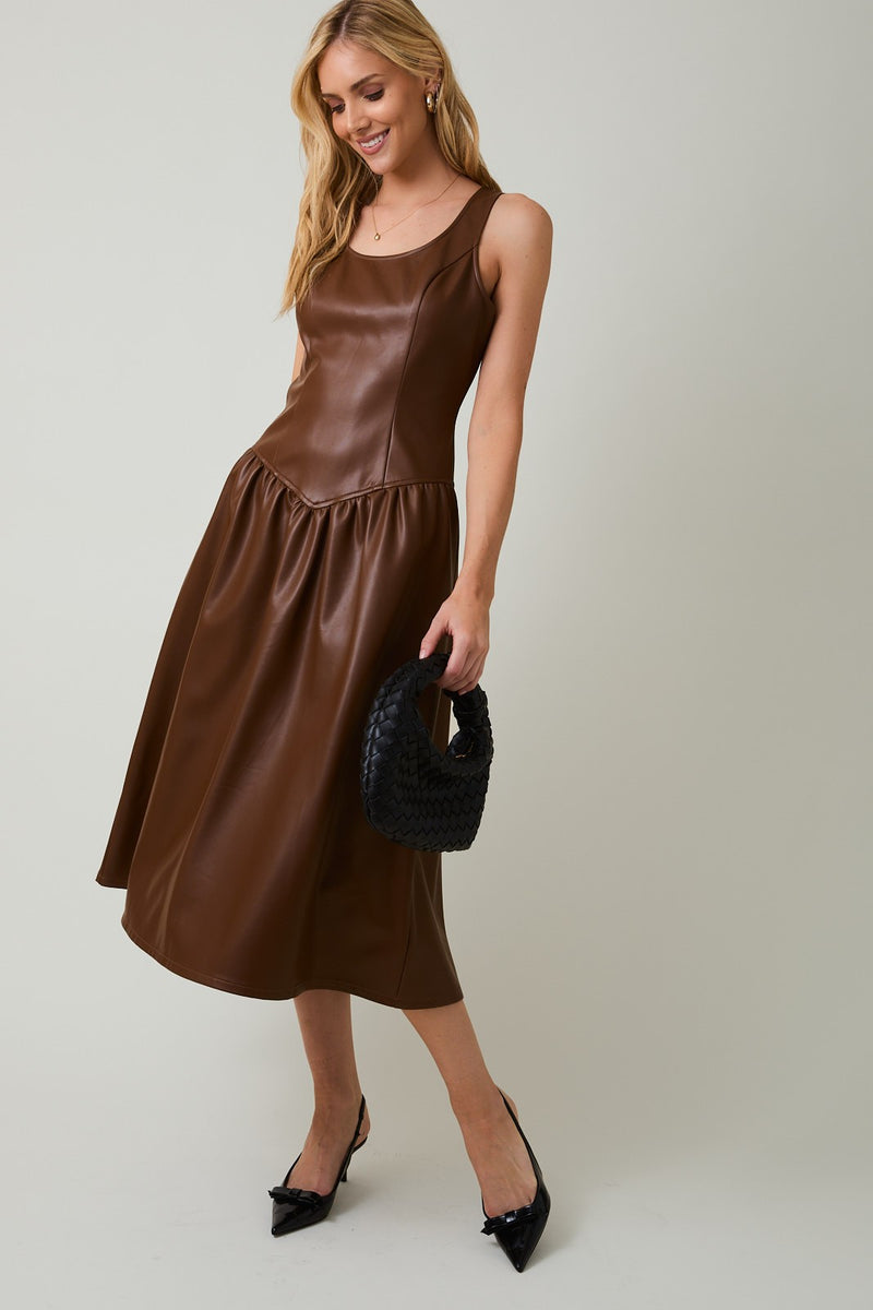 SCOOP FAUX LEATHER DRESS Small