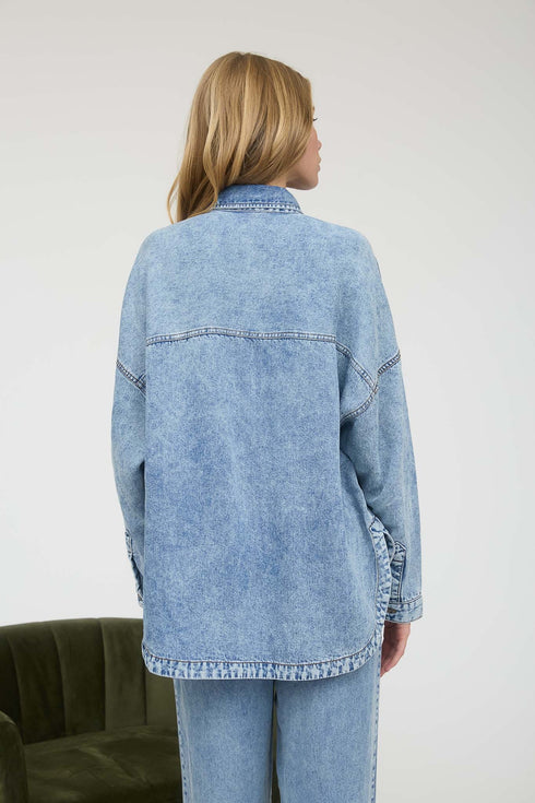 WASHED CHAMBRAY SHIRT