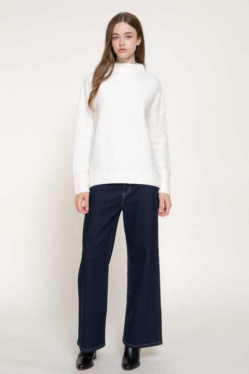 COZY FUNNEL NECK SWEATER