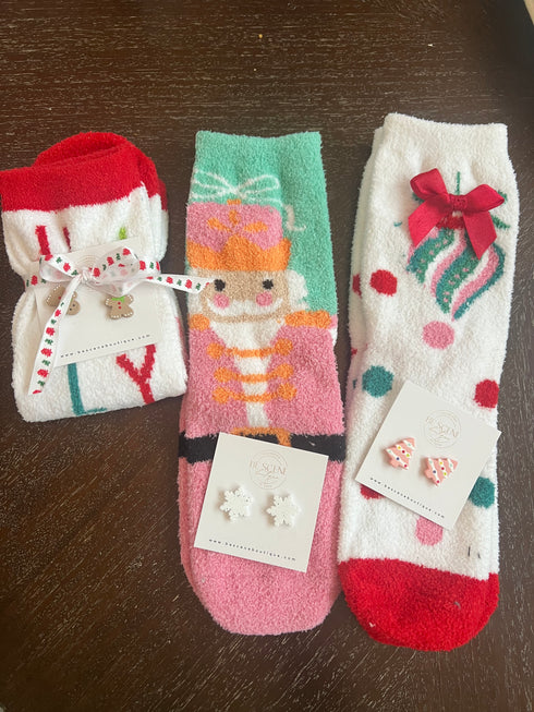 FUZZY HOLIDAY SOCK GIFT SET