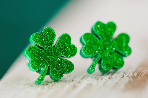 SHAMROCK GLITTER STUDS