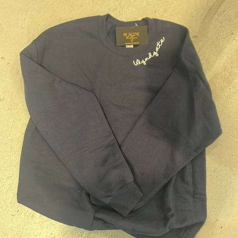EMBROIDERED WYNDGATE SWEATSHIRT