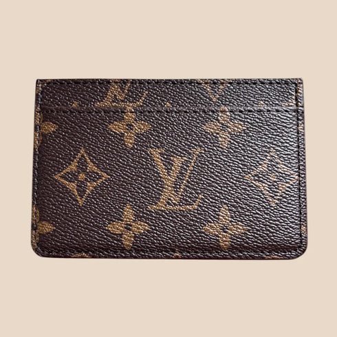 REVAMPED CARD HOLDER